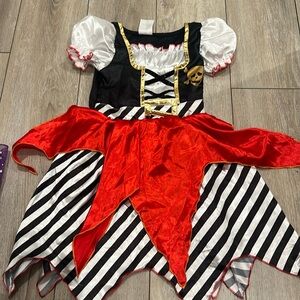 Pirate costume with hat size 5-6